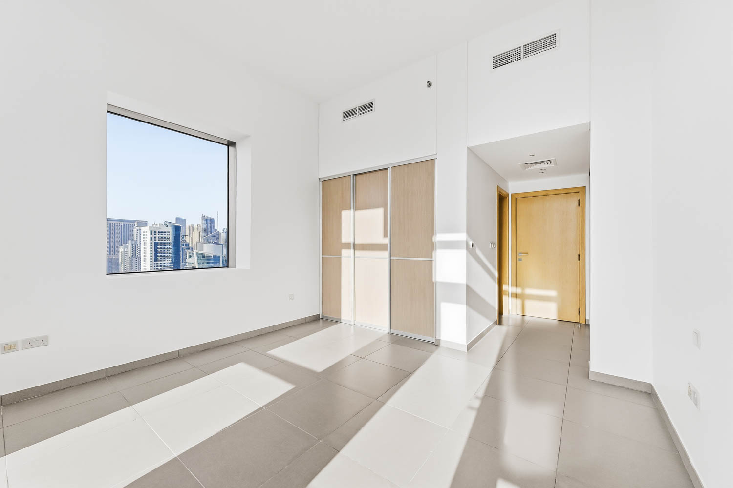 2 Bedrooms Apartment in Ariyana Tower