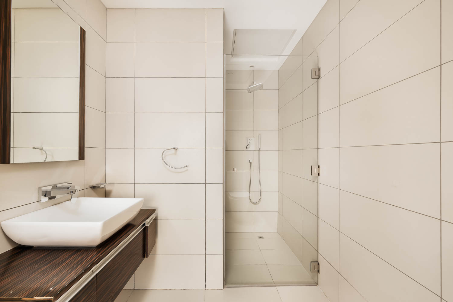 2 Bedrooms Apartment in Ariyana Tower