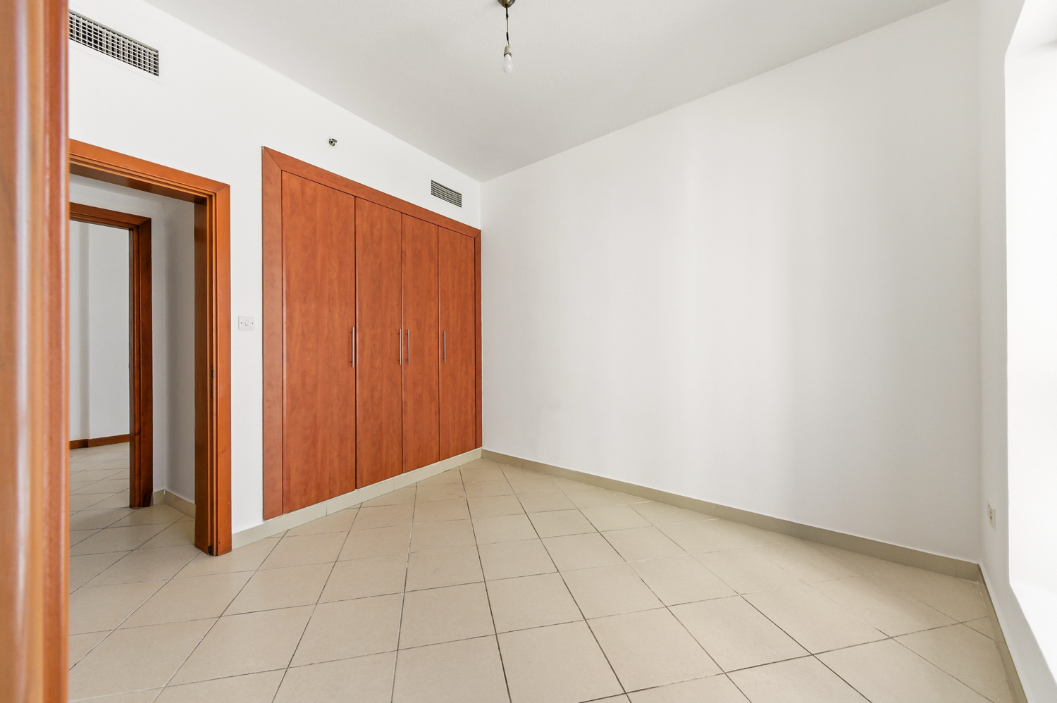 2 Bedrooms Apartment in Marina Diamond 1