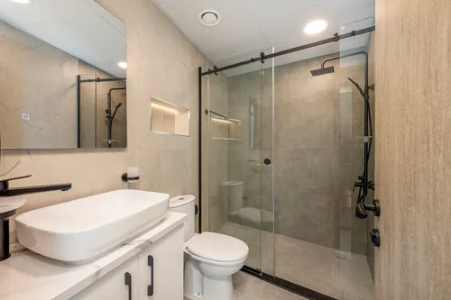 2 Bedrooms Apartment in Marina Diamond 1