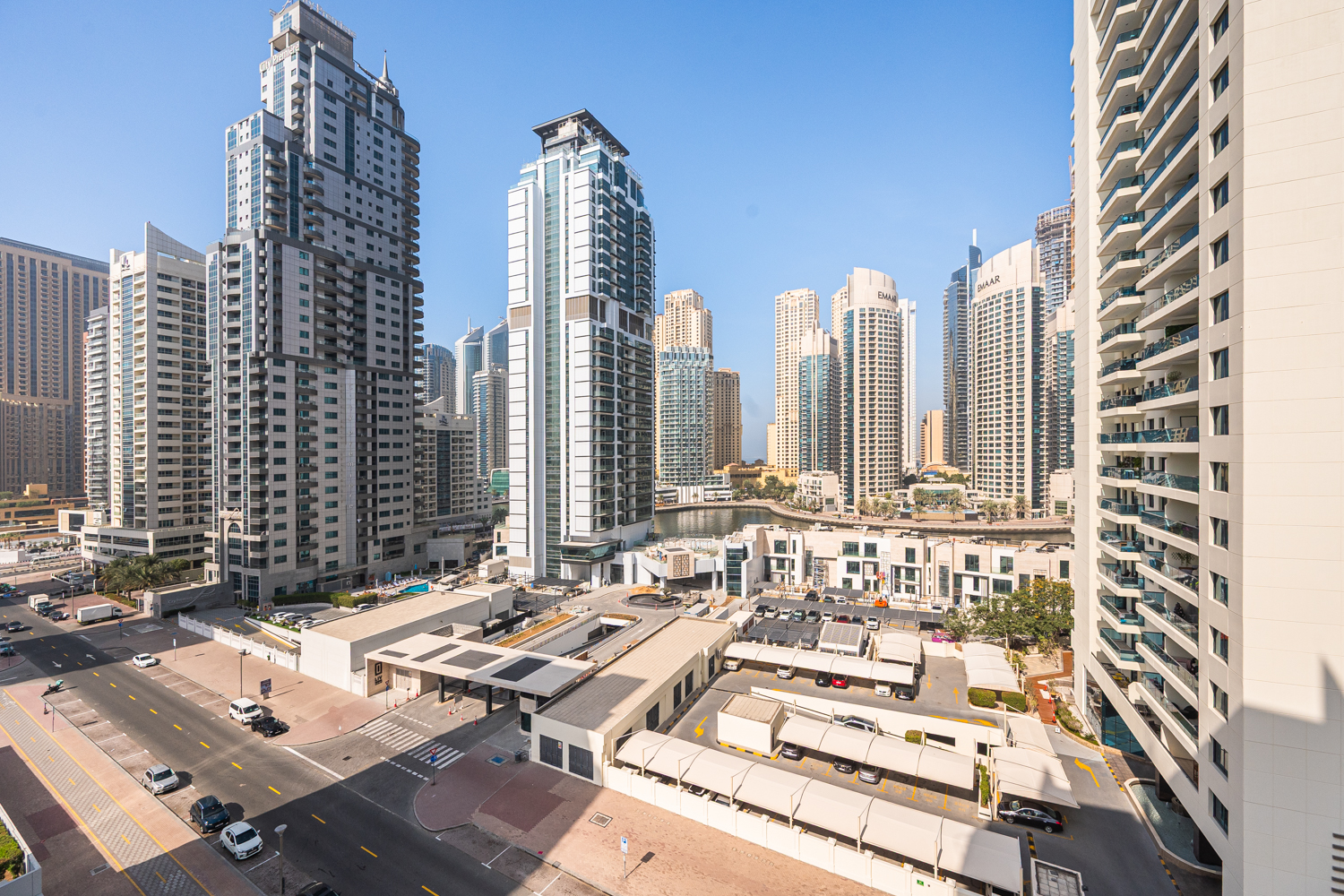 2 Bedrooms Apartment in Marina Diamond 1