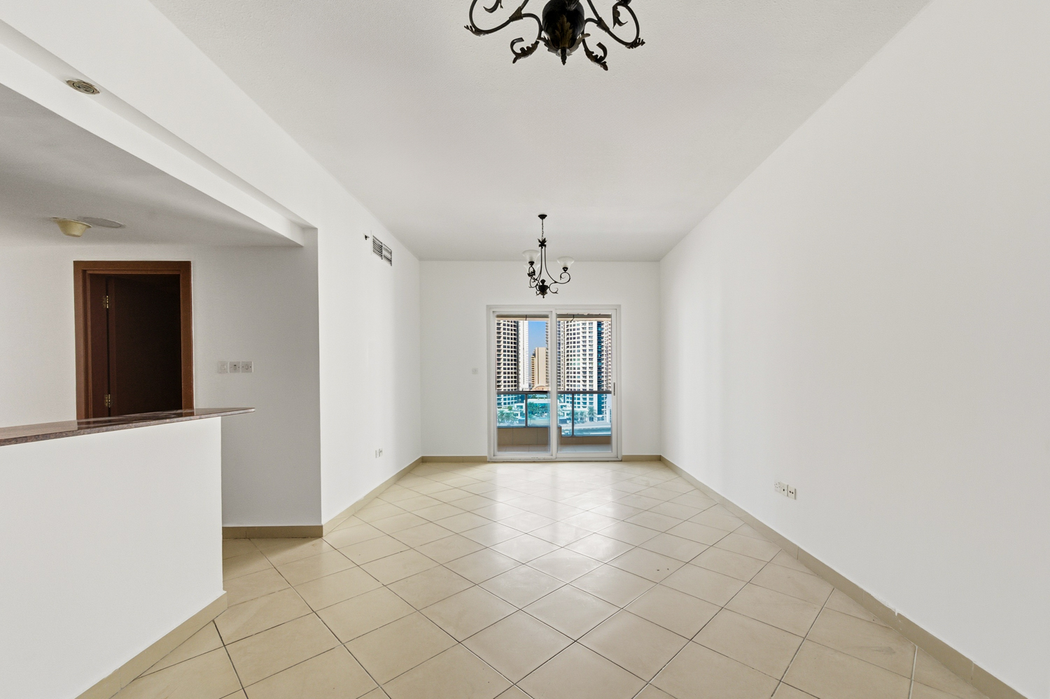 2 Bedrooms Apartment in Marina Diamond 1