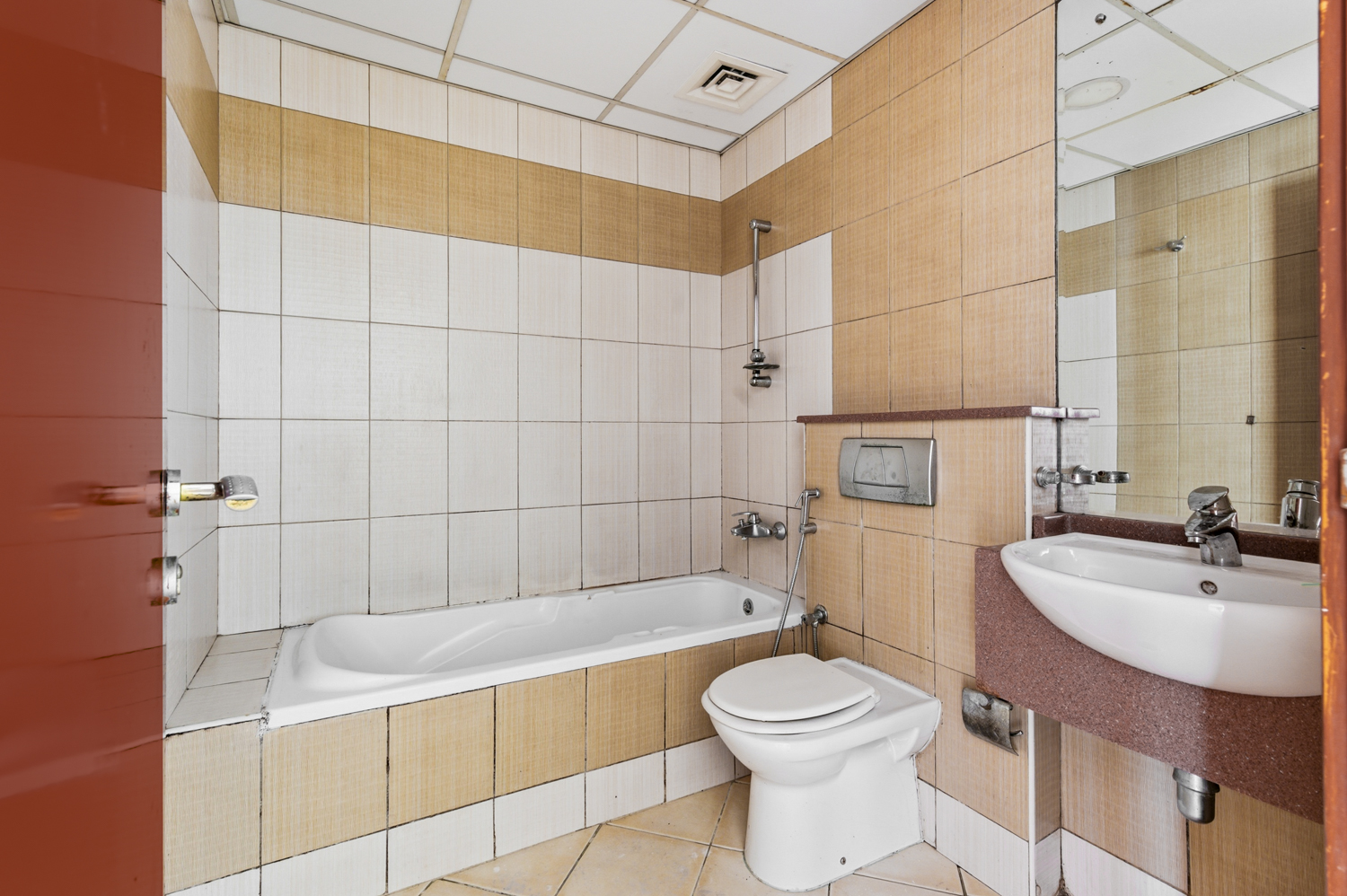 2 Bedrooms Apartment in Marina Diamond 1