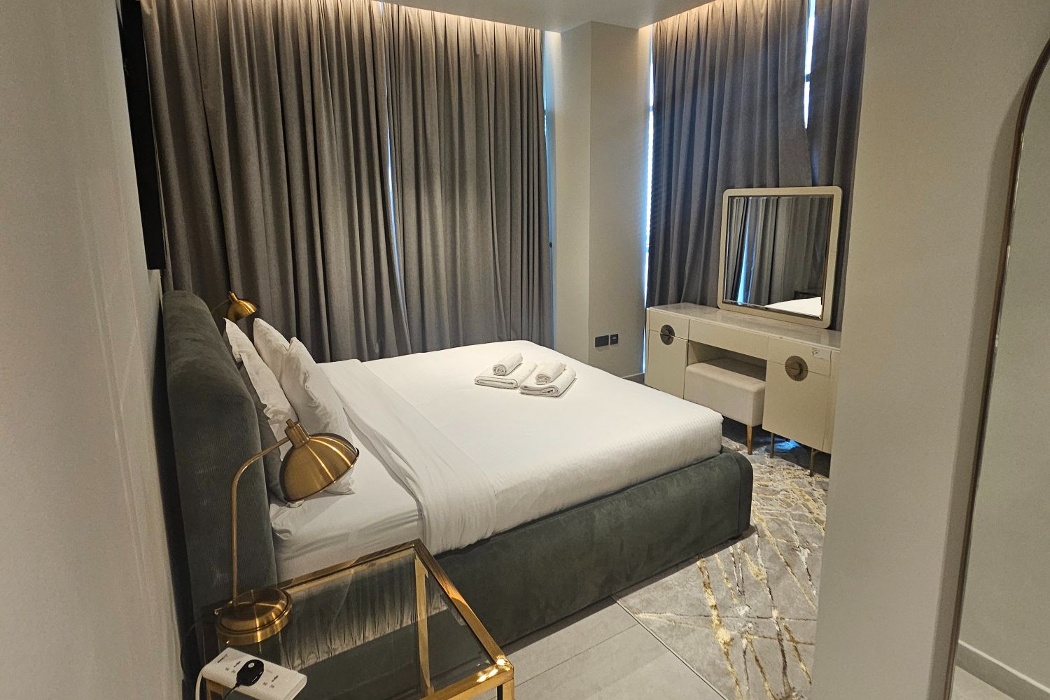 2 Bedrooms Apartment in No.9