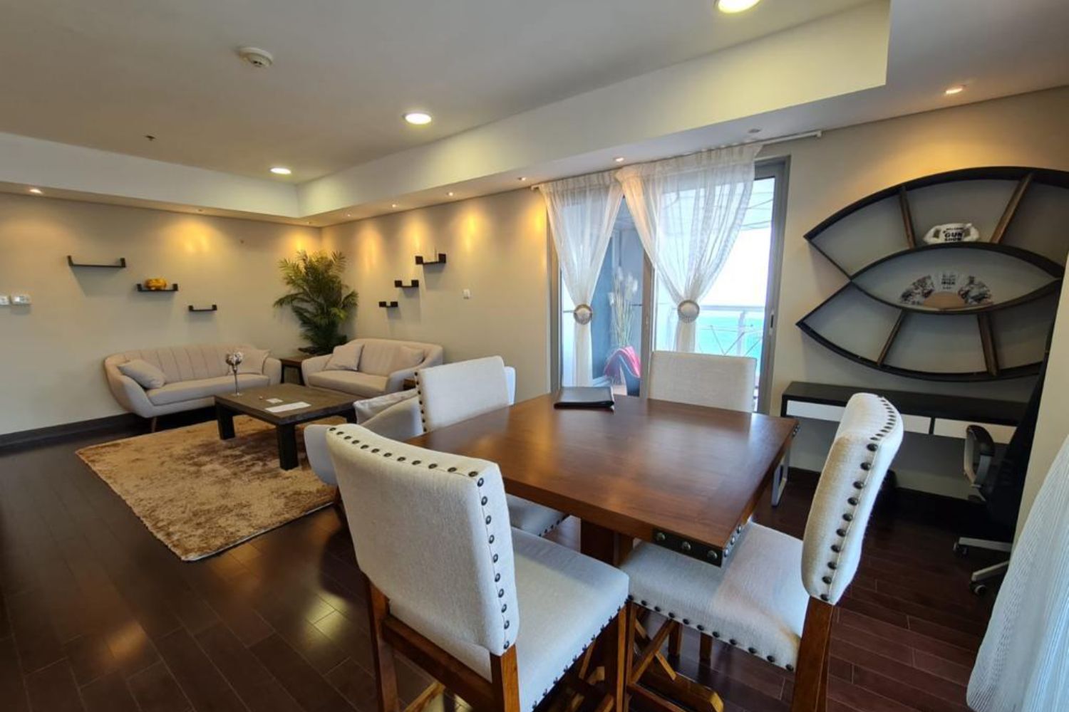 2 Bedrooms Apartment in Princess Tower