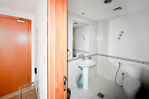 1 Bedroom Apartment in The Waves Tower B