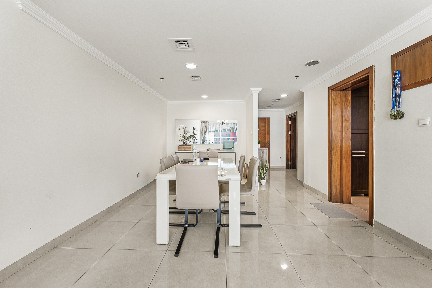 2 Bedrooms Apartment in Marina Quays North