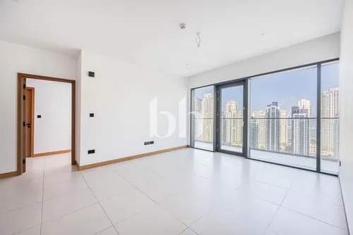 Panoramic Marina Views | Elegant 3BR