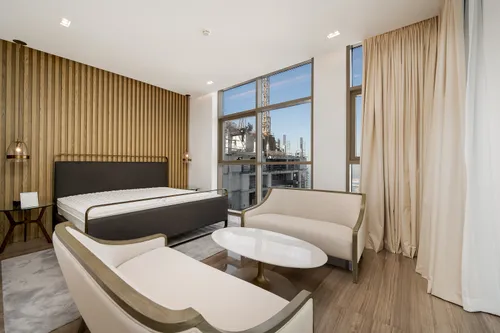 3 Bedrooms Penthouse in No.9