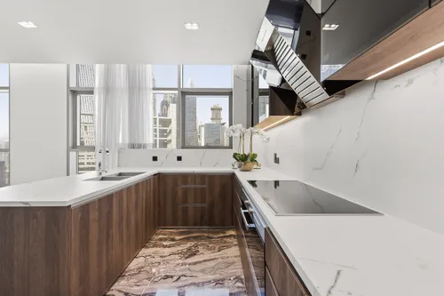 3 Bedrooms Penthouse in No.9