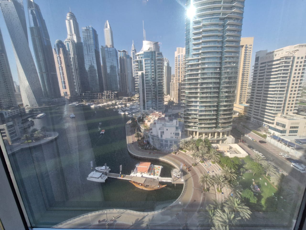 2 Bedrooms Apartment in Marina Hotel Apartments