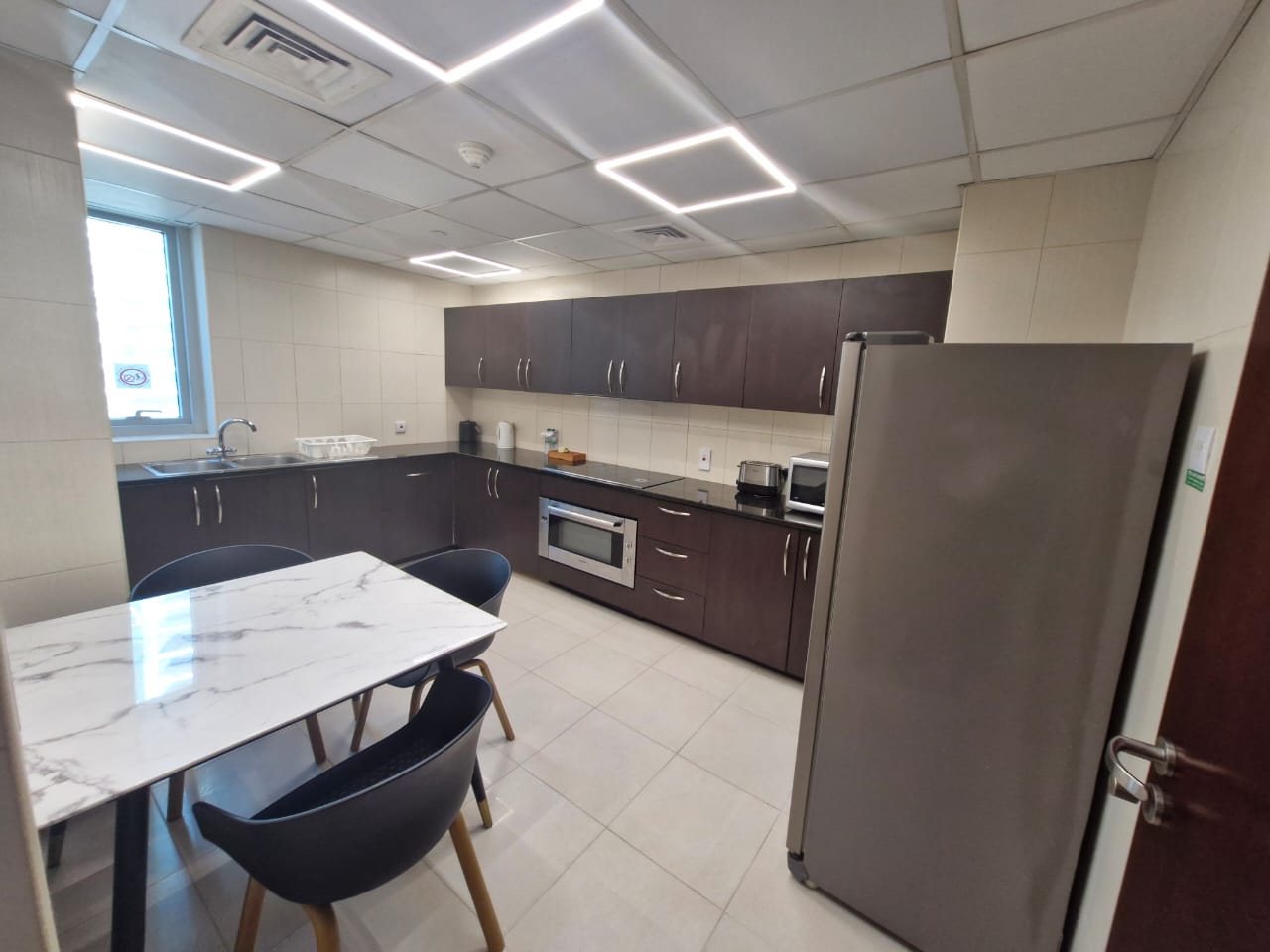 2 Bedrooms Apartment in Marina Hotel Apartments