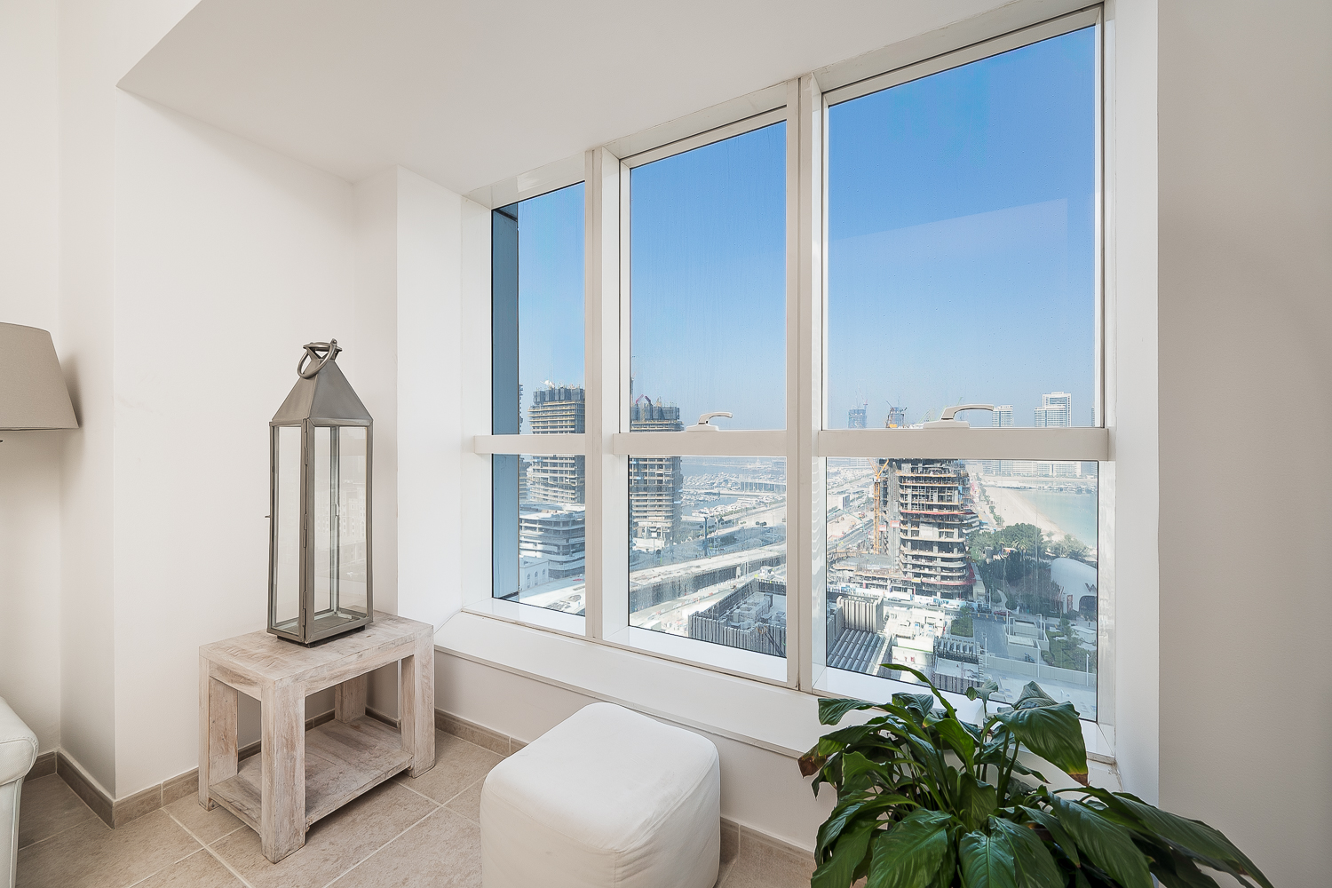 2 Bedrooms Apartment in Elite Residence