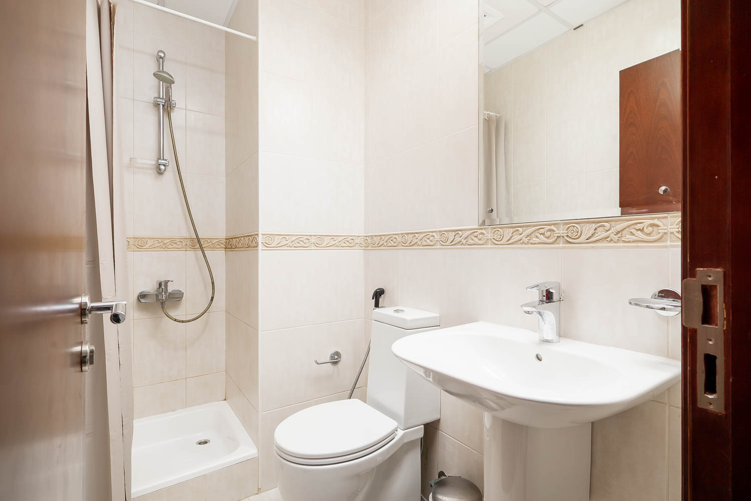 2 Bedrooms Apartment in Elite Residence