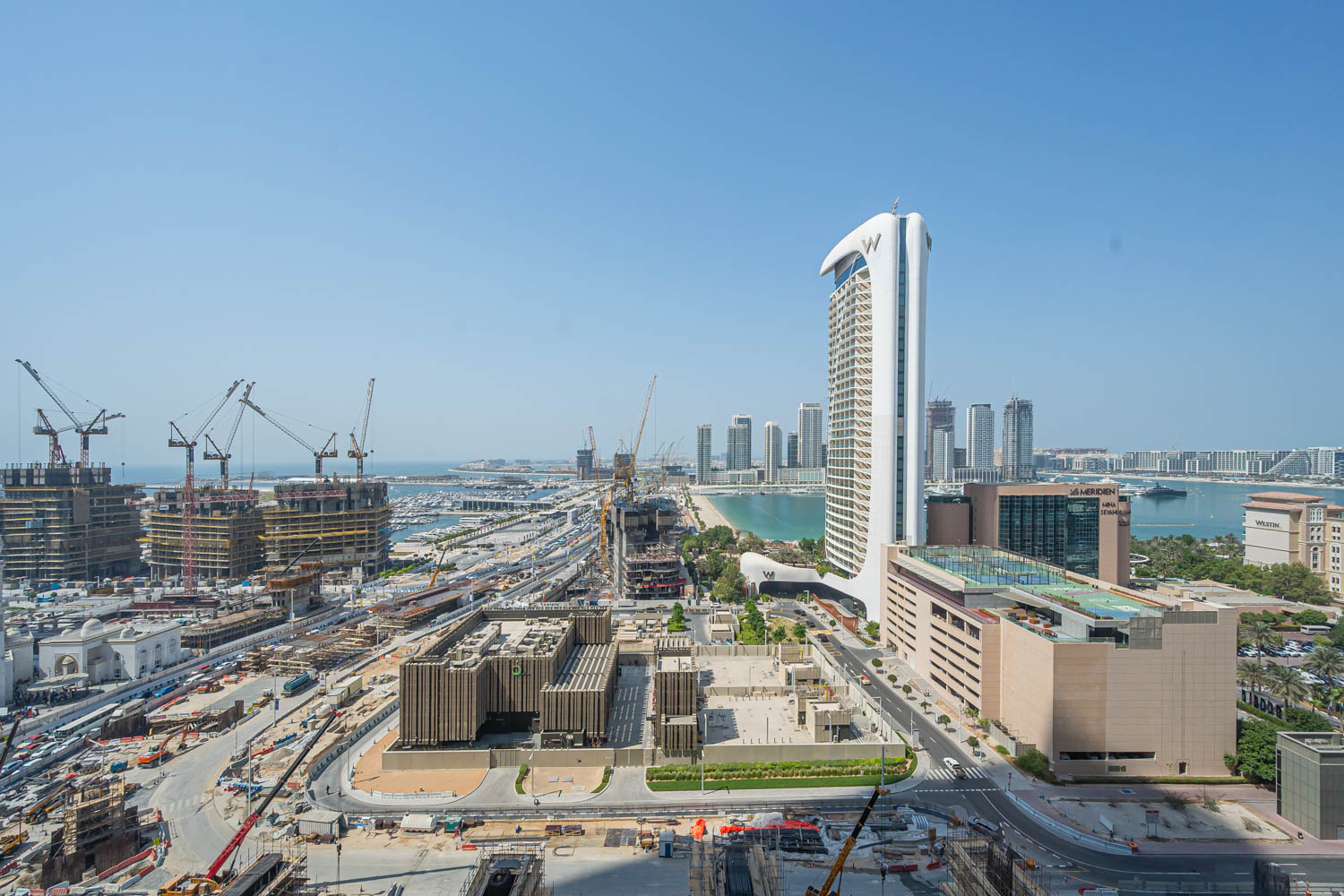 2 Bedrooms Apartment in Elite Residence