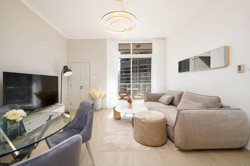 1 Bedroom Apartment in Botanica Tower