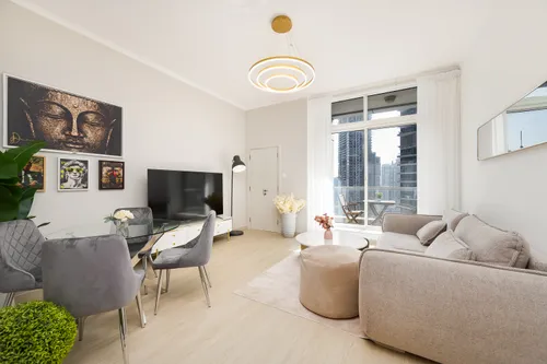 1 Bedroom Apartment in Botanica Tower