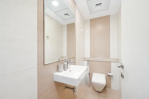 1 Bedroom Apartment in Botanica Tower