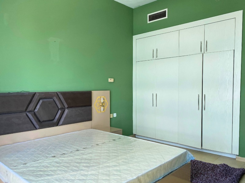 2 Bedrooms Apartment in Yacht Bay