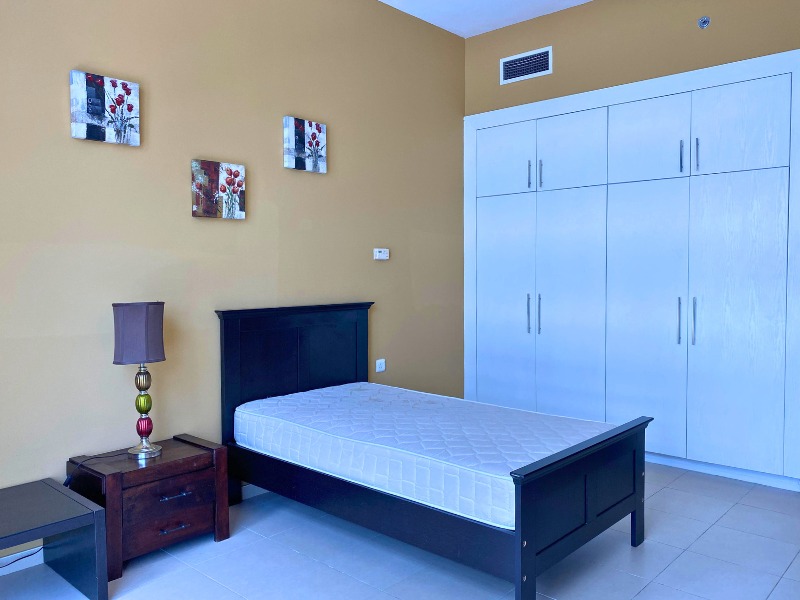 2 Bedrooms Apartment in Yacht Bay