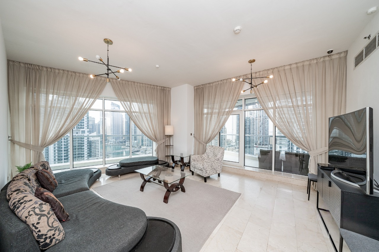 3 Bedrooms Apartment in Trident Bayside