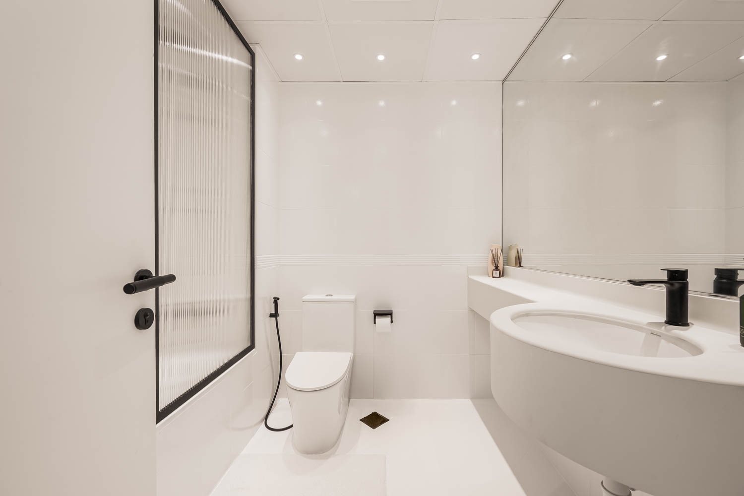 4 Bedrooms Apartment in Horizon Tower