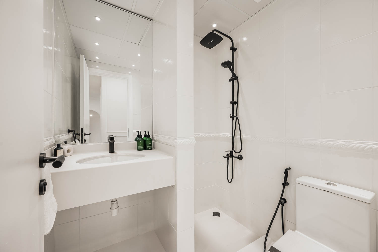 4 Bedrooms Apartment in Horizon Tower