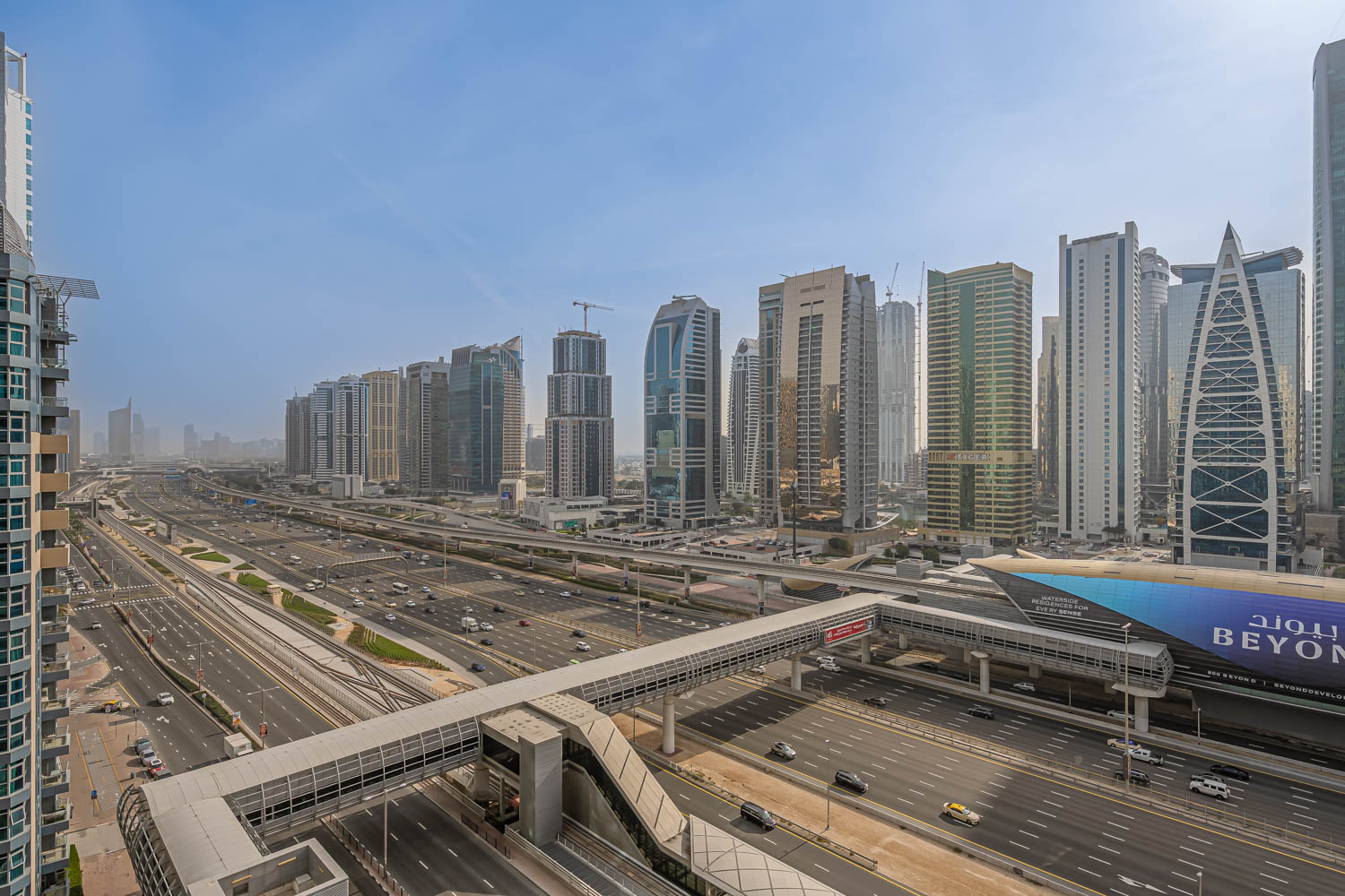 4 Bedrooms Apartment in Horizon Tower