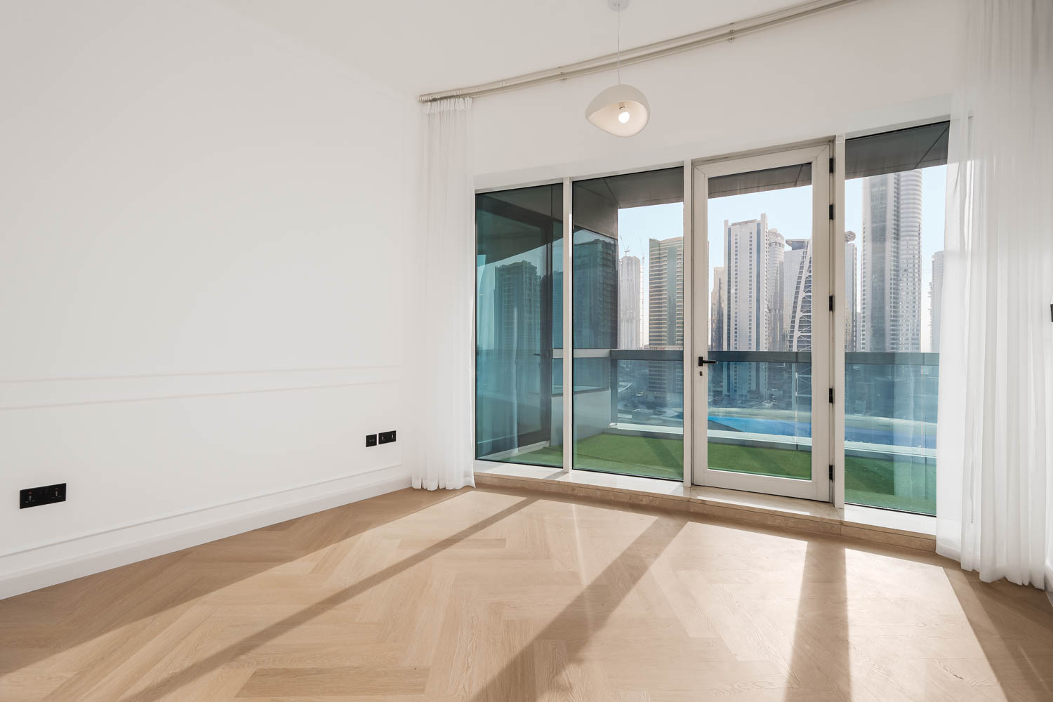 4 Bedrooms Apartment in Horizon Tower