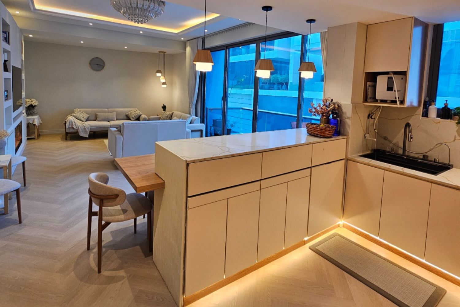 3 Bedrooms Apartment in Azure