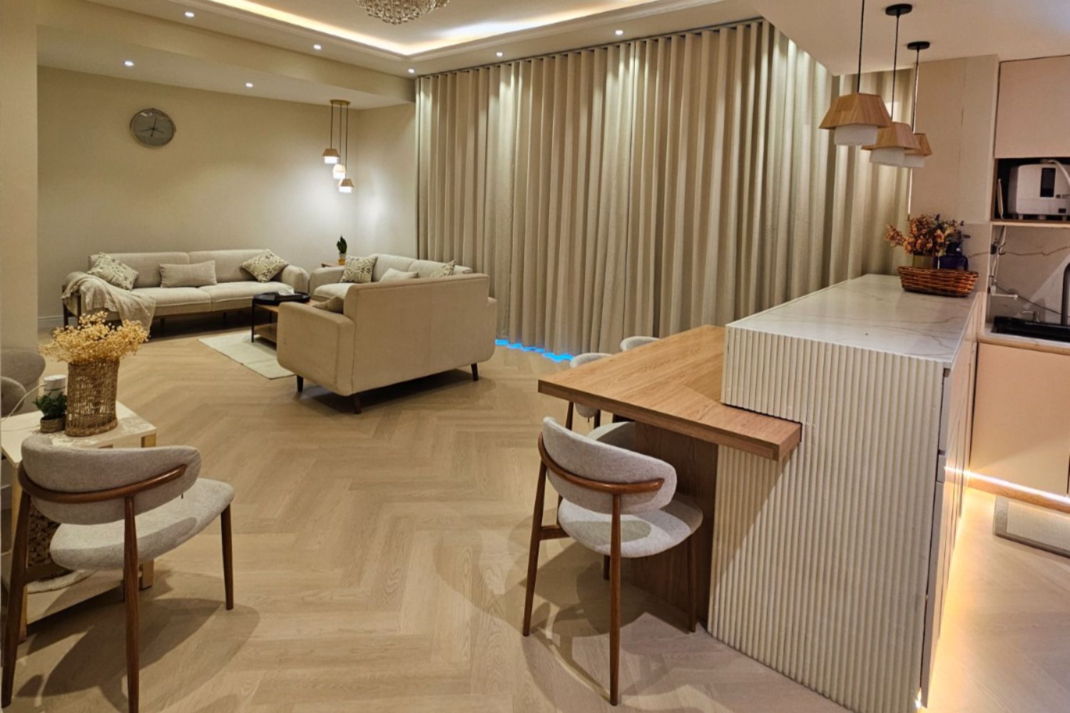 3 Bedrooms Apartment in Azure