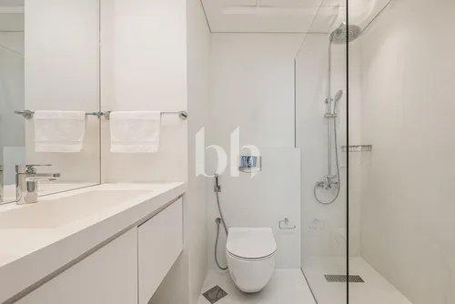 2 Bedrooms Apartment in Ocean Heights