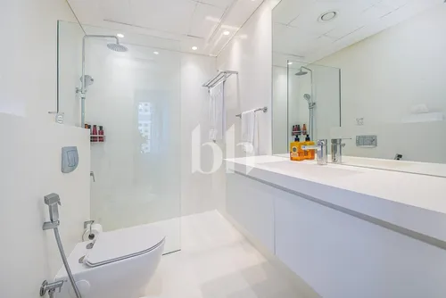 2 Bedrooms Apartment in Ocean Heights