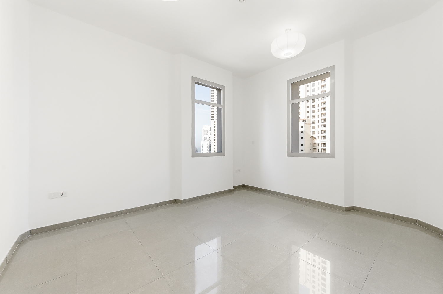 2 Bedroom Apartment in Marina Wharf 1