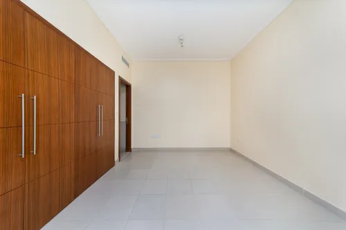 1 Bedroom Apartment in Shemara Tower