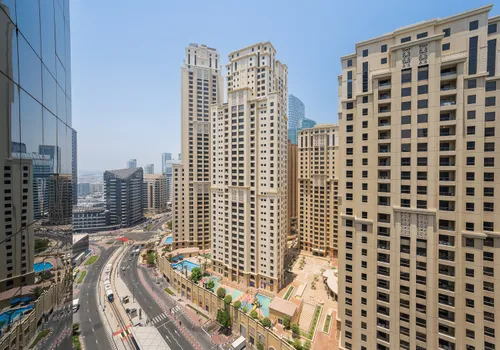 1 Bedroom Apartment in Shemara Tower