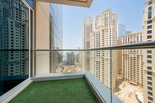 1 Bedroom Apartment in Shemara Tower