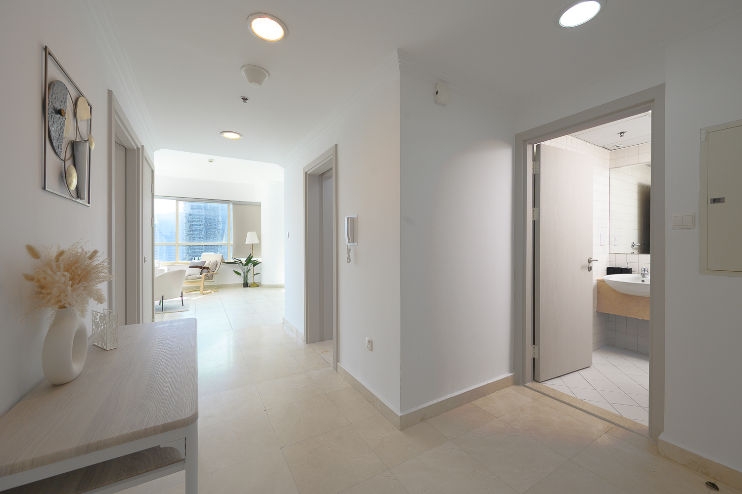 2 Bedrooms Apartment in Marina Quays West