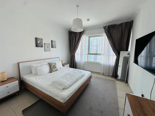 2 Bedrooms Apartment in Marina Quays West