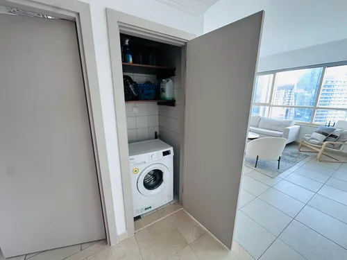 2 Bedrooms Apartment in Marina Quays West