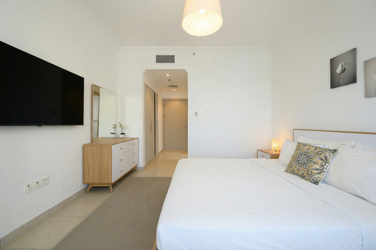 2 Bedrooms Apartment in Marina Quays West