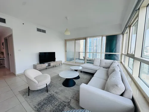 2 Bedrooms Apartment in Marina Quays West