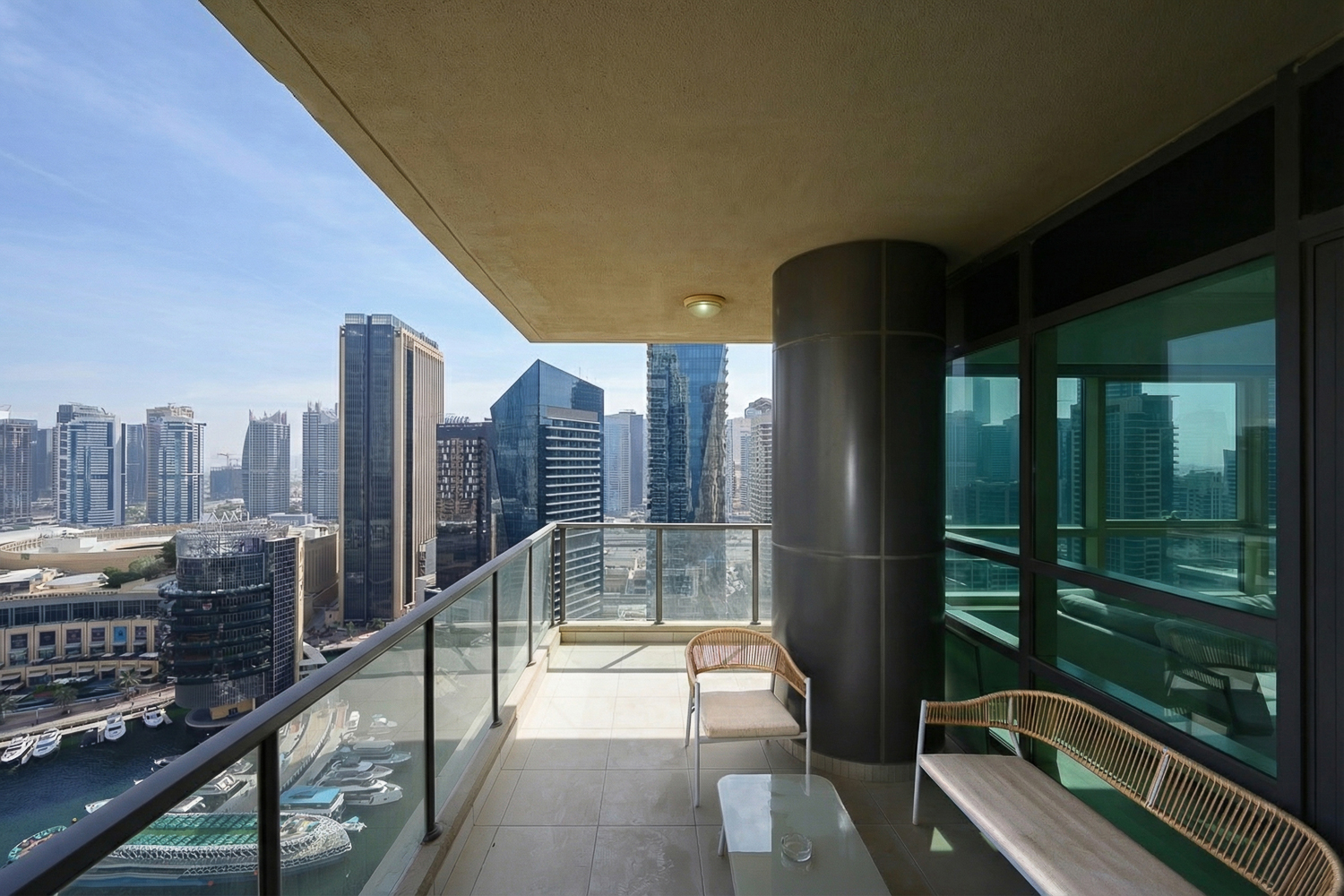 2 Bedrooms Apartment in Marina Quays West