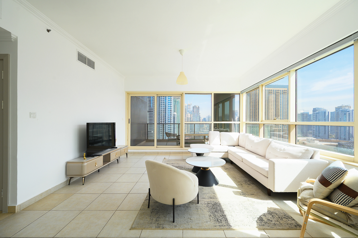 2 Bedrooms Apartment in Marina Quays West