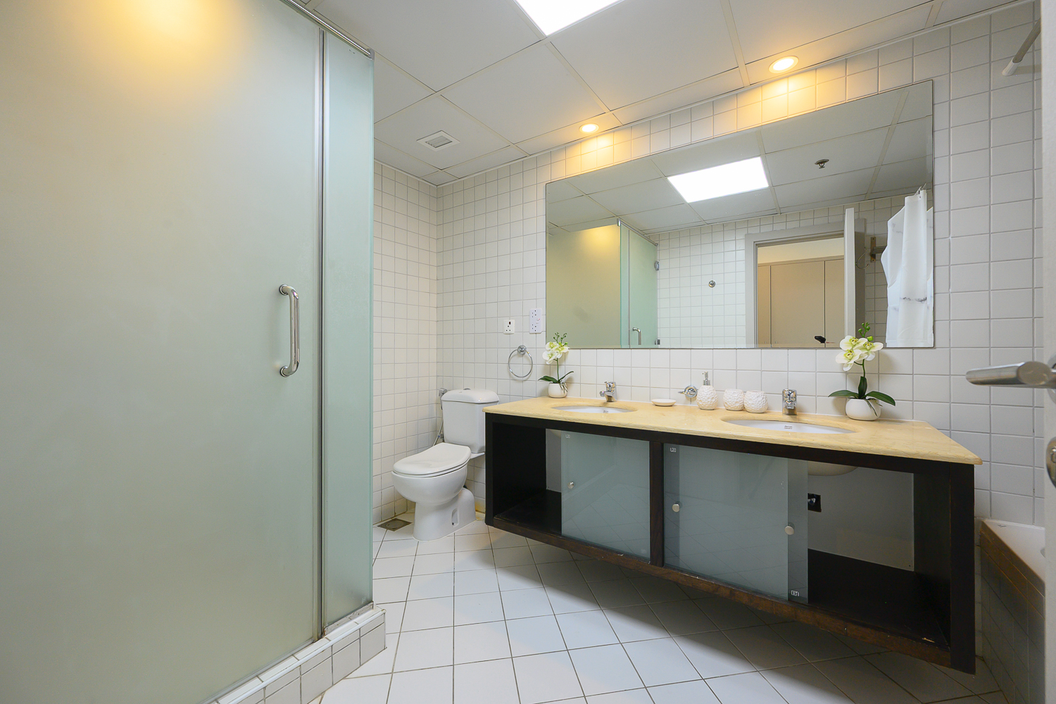 2 Bedrooms Apartment in Marina Quays West