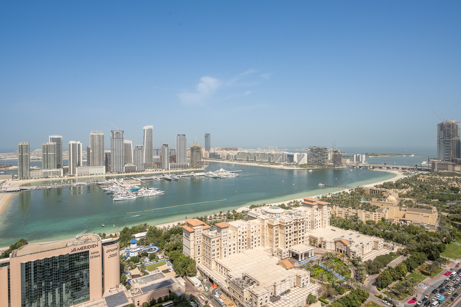 3 Bedrooms Apartment in Ocean Heights