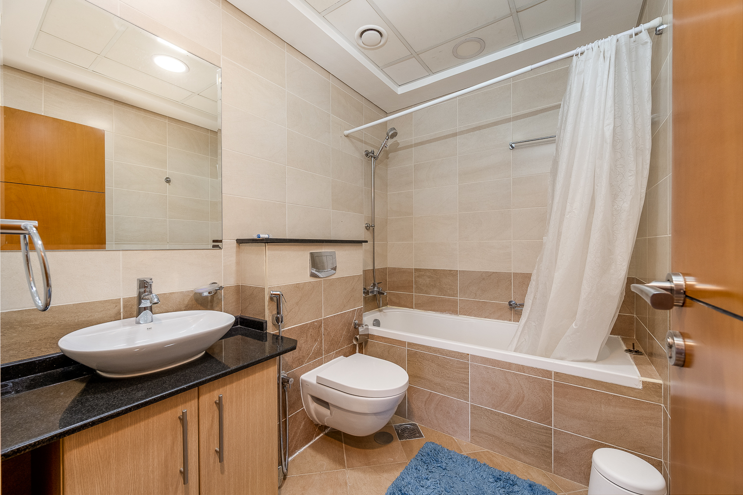 3 Bedrooms Apartment in Ocean Heights