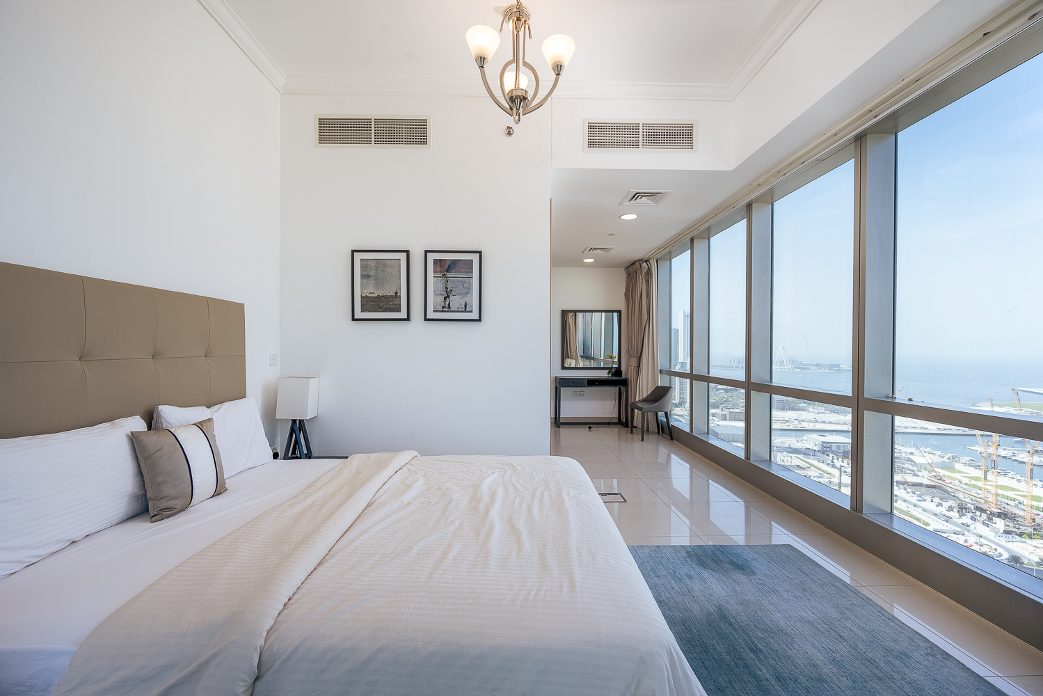 3 Bedrooms Apartment in Ocean Heights