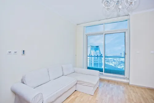 1 Bedroom Apartment in Botanica Tower