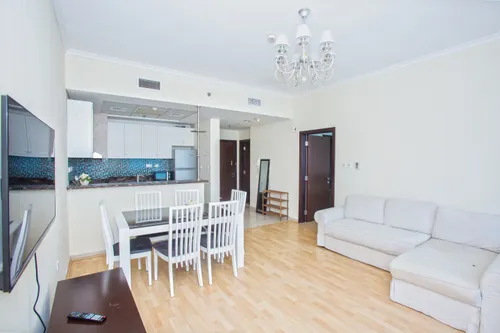 1 Bedroom Apartment in Botanica Tower